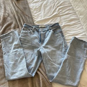 Abercrombie 90s slim straight ultra high rise short